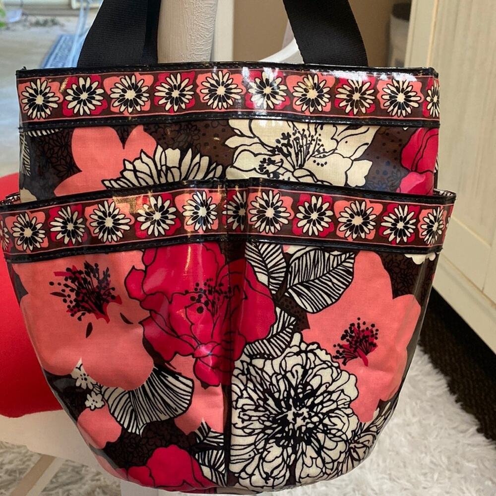 Vera Bradley bucket purse